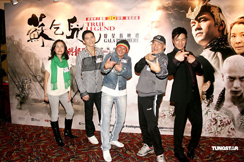 幻灯《苏乞儿》香港首映 醉拳街舞表演向八爷致敬_高清图集_新浪网