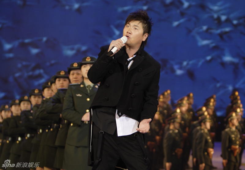 孙楠演唱《追寻》