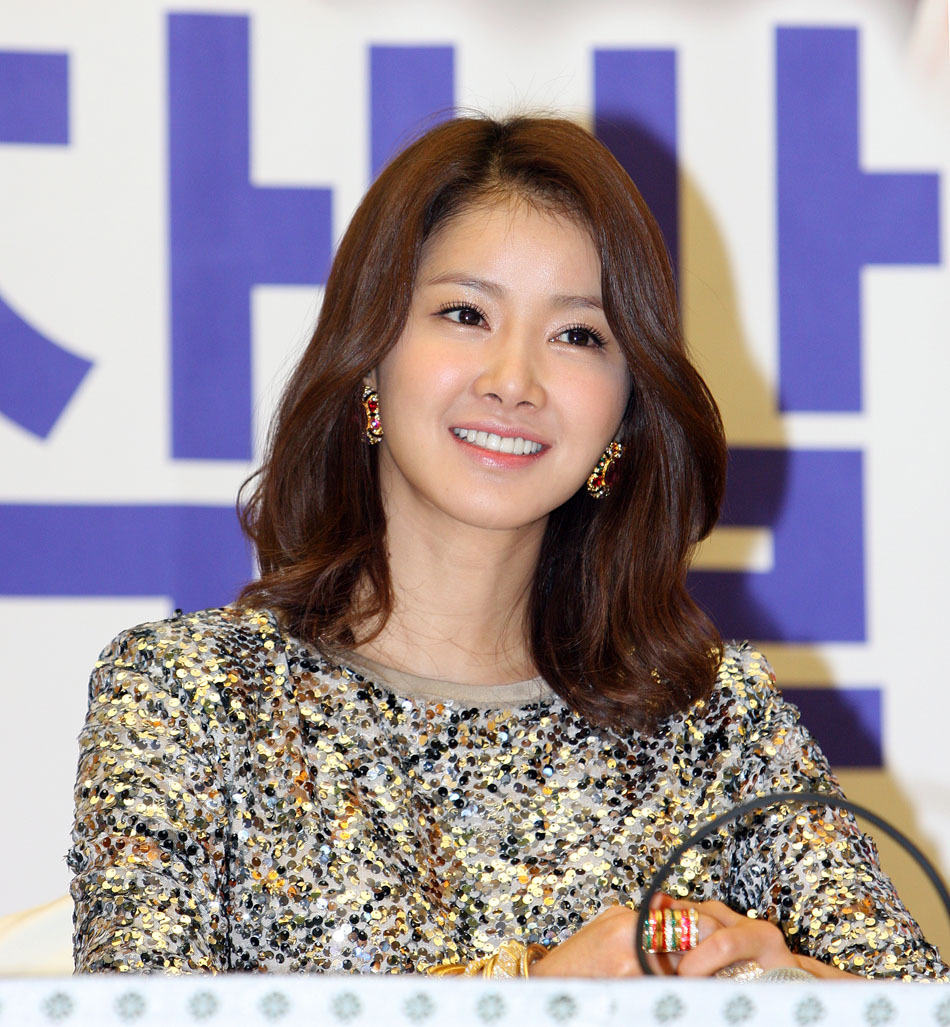 《富翁的诞生》制作发表会