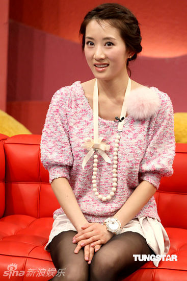 以《蜗居》蹿红的演员李念将"海藻"这一人物诠释