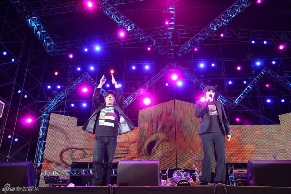 中歌榜红五月音乐节落幕 羽泉自称粉丝[79P] | 明星写真 - 中华图网