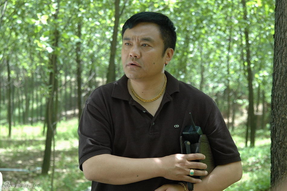 乐讯 吴晓敏、吴健携手演绎的电视剧《花开的美丽季节》正在央视