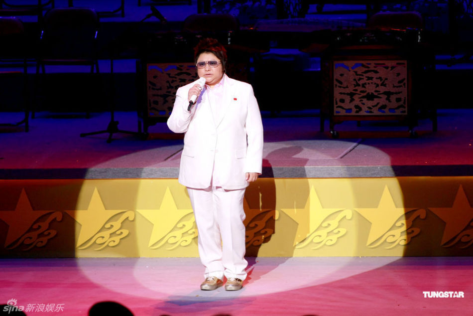 韩红在今年香港回归晚会上唱的什么歌曲
