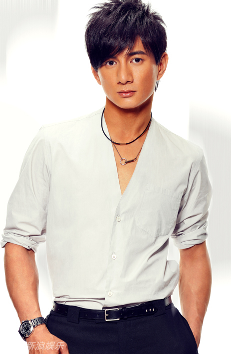 幻灯图：吴奇隆最新时尚帅气写真尽显熟男魅力_高清图集_新浪网
