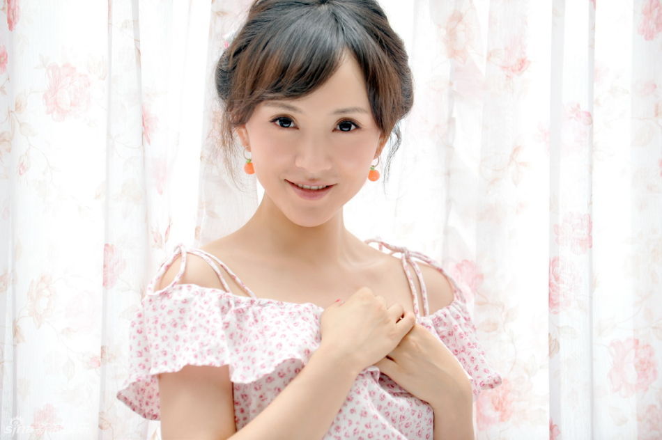 组图:演员商蓉最新写真曝光 清纯形象让人心动_高清