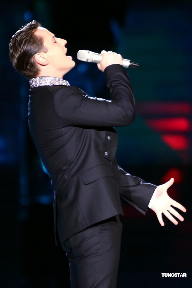 海豚音怎么唱 703_188320_863315.jpg