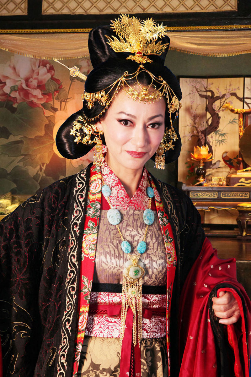 《倾世皇妃》造型奢华 演绎没有硝烟的战争