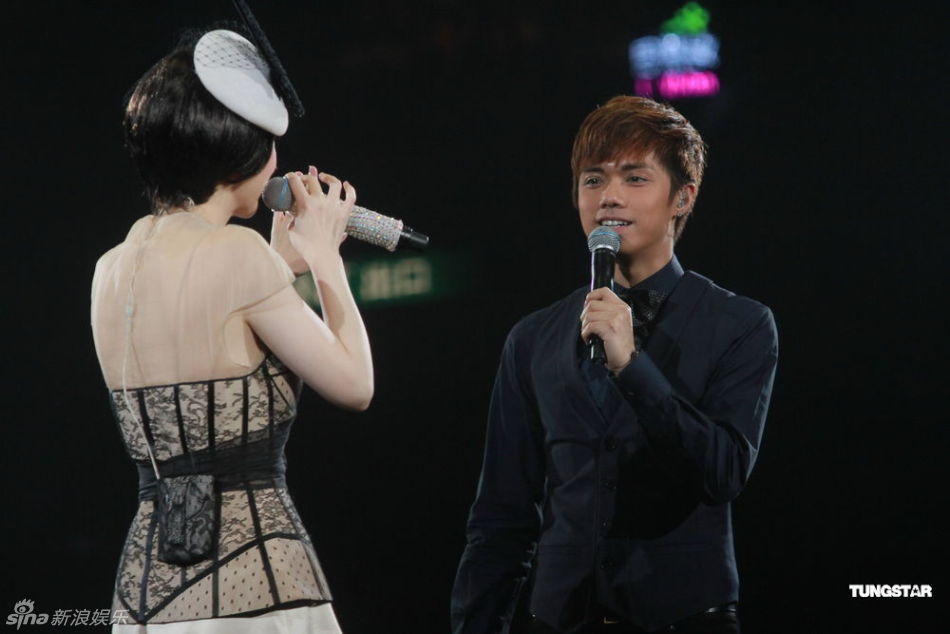 柏原芳惠简谱_柏原芳惠(2)