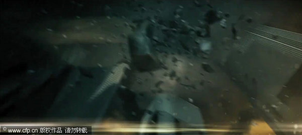 组图:布兰妮新歌MV延续性感 和男舞者贴身热舞