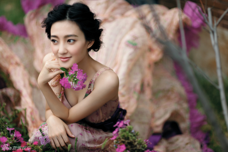 王丽坤内衣写真照_王丽坤性感内衣写真照