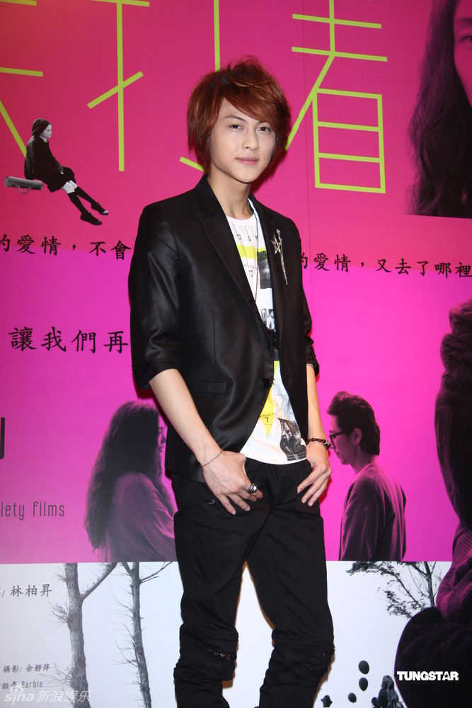 高清组图:《消失打看》签票会 陈宏一率主创宣