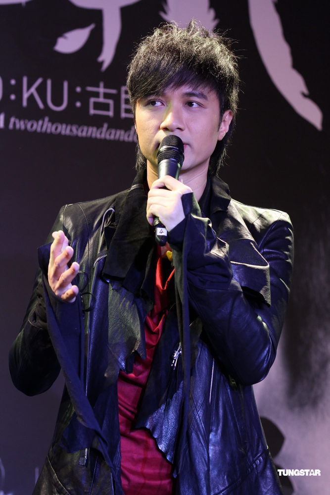 刀剑孙楠曲谱_孙楠潘蔚图片(3)