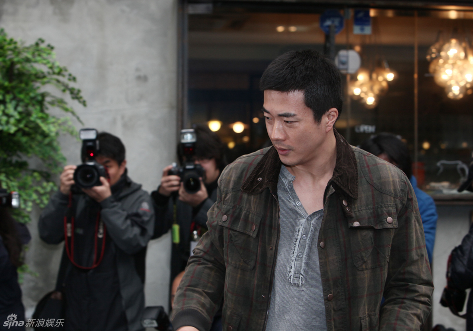20110422影视痛症公开拍摄现场权相宇郑丽媛戏里戏外都亲密