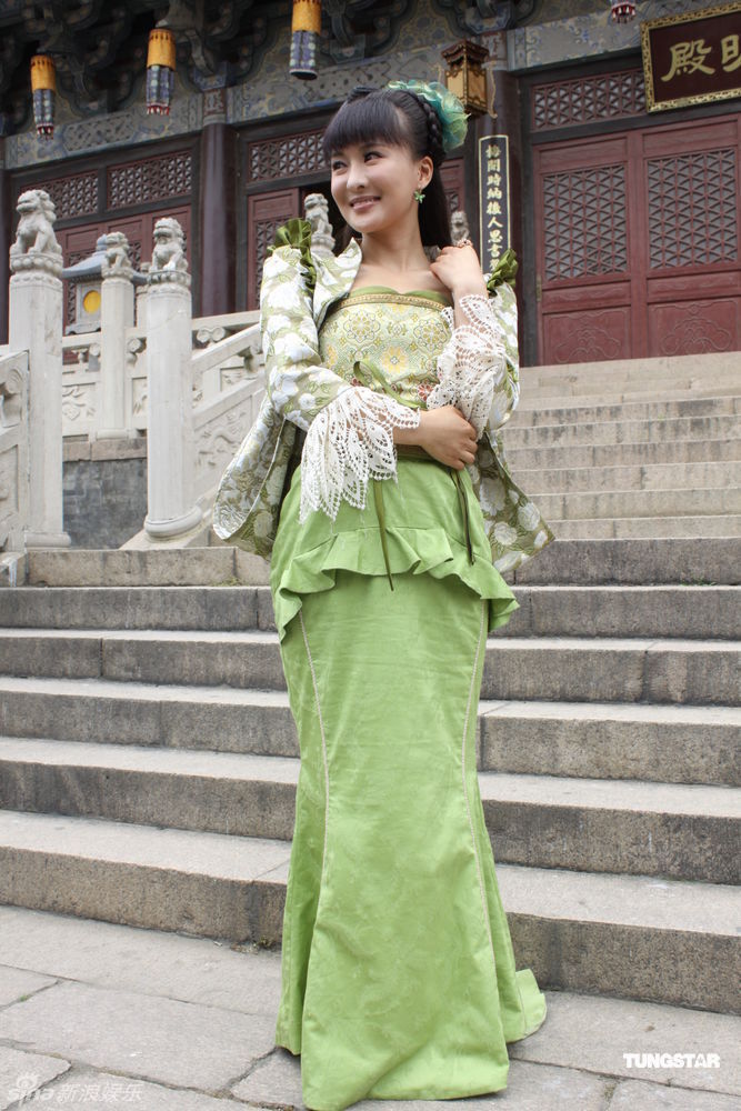 安七炫《<em>帝锦</em>》首演中国皇帝 借花献佛讨<em>女主</em>
