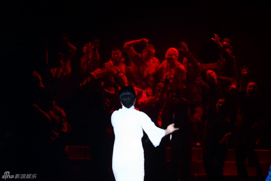 组图:北京<em>京剧</em>院《<em>宋家姐妹</em>》多流派同台中西