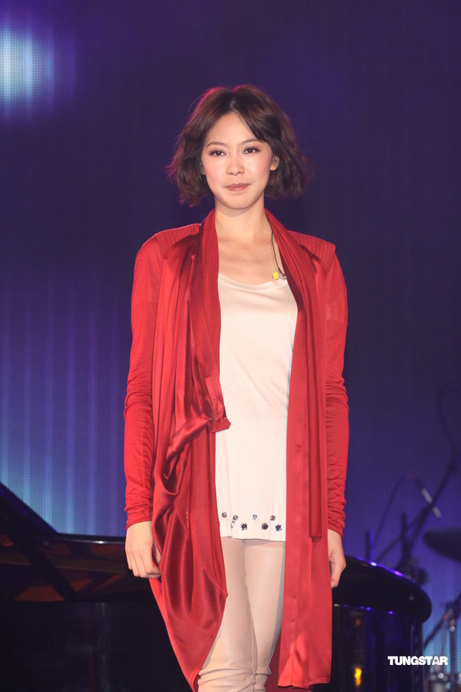 高清组图:<em>炎亚纶</em>庆功<em>演唱会</em> 师妹Olivia任嘉宾 