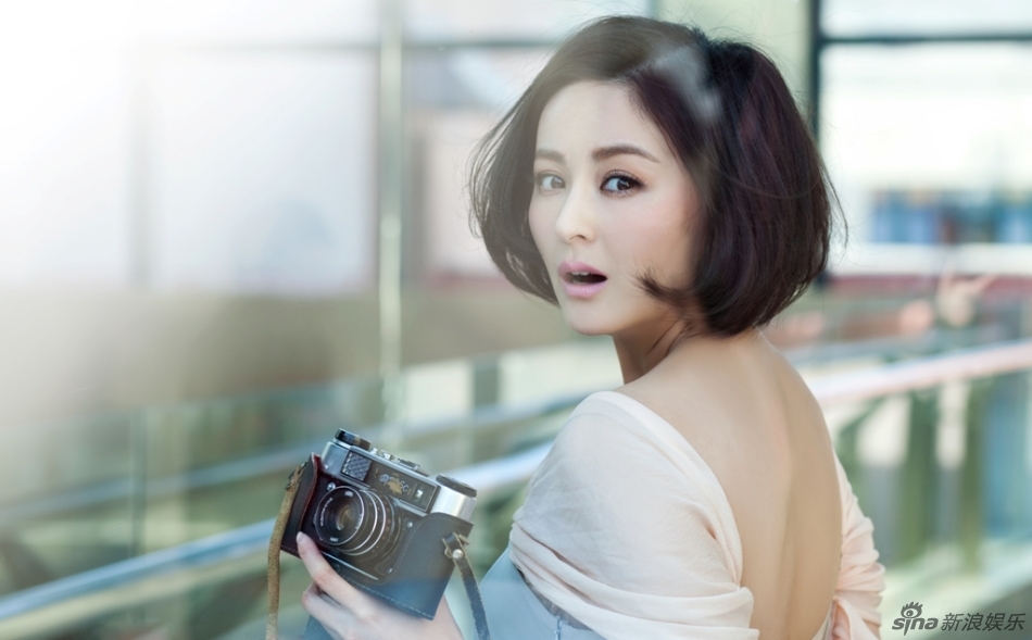 戴娇倩回眸一刹