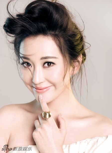 杜晓婷写真妩媚动人