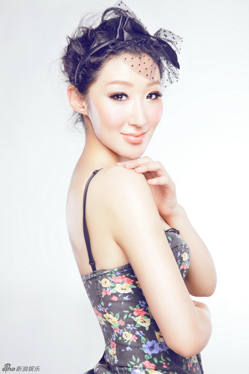 剧中,李依馨首次尝试出演蒙古公主琪琪格.