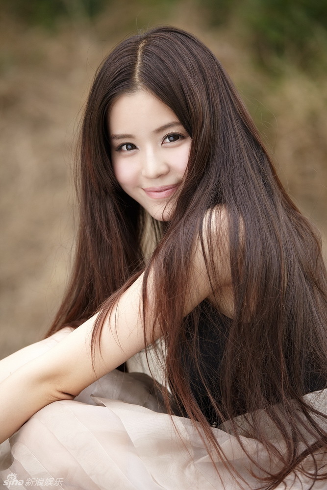 温心笑容甜美可爱