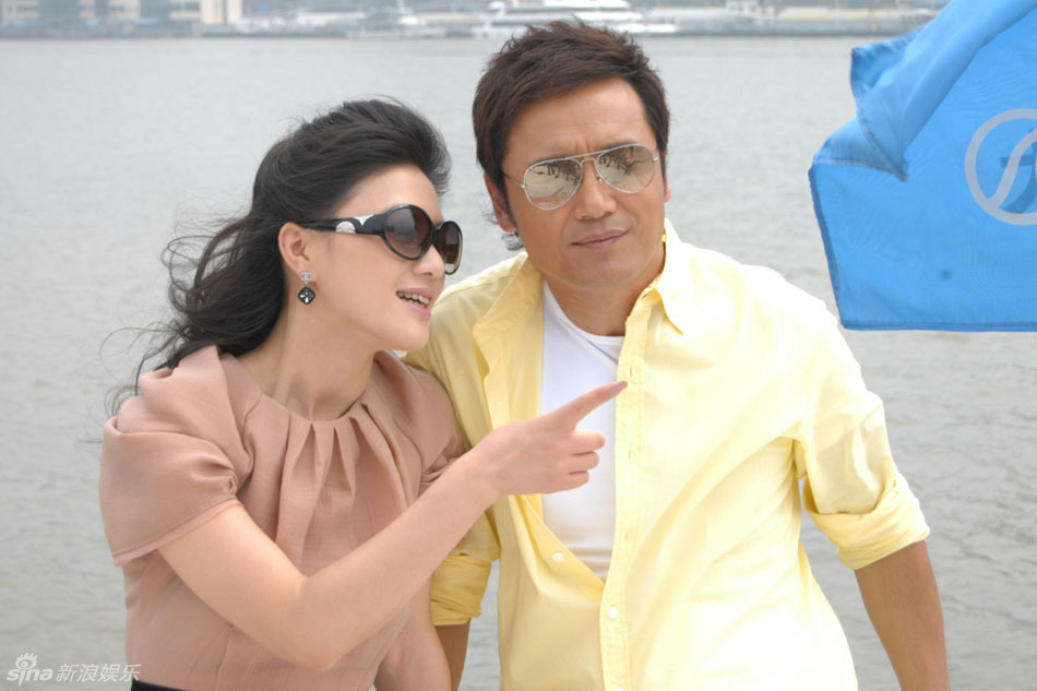 组图:《金枝玉叶》热播  田海蓉苗侨伟 办公室恋