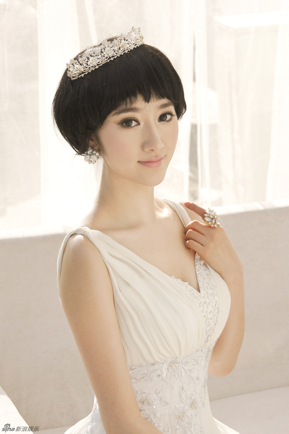 短发婚纱造型_短发婚纱照图片大全(3)