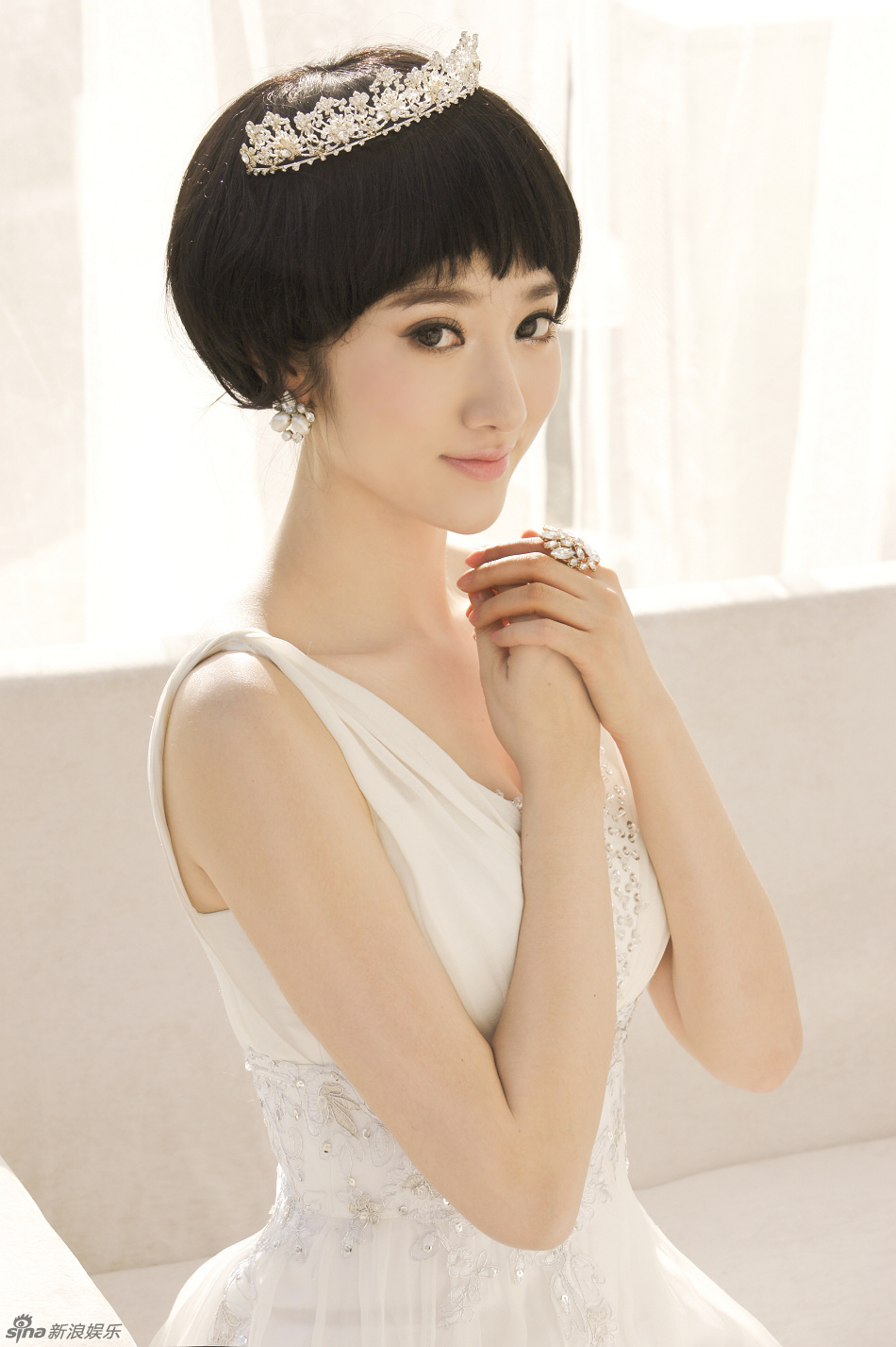 短发婚纱造型_短发婚纱照图片大全(3)