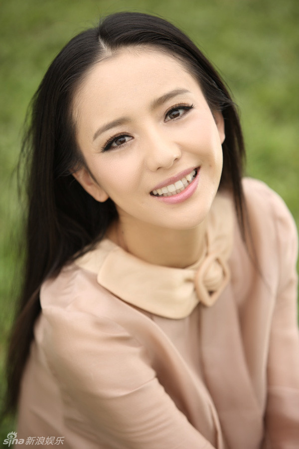 明媚