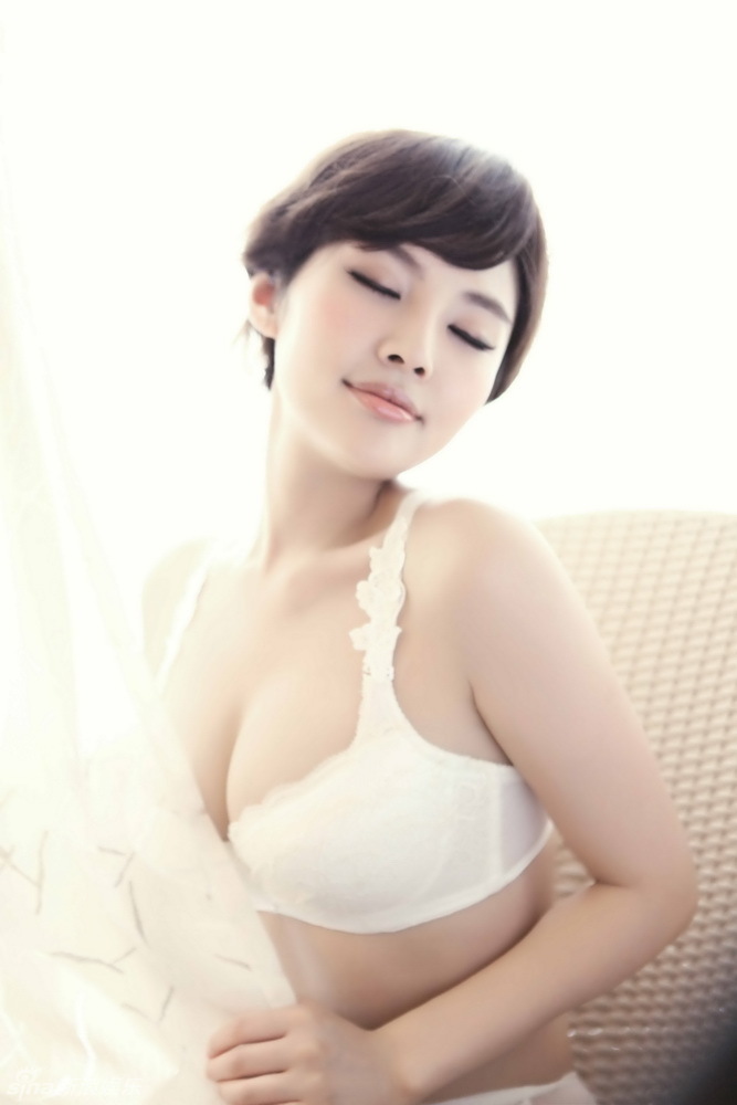 大嫂的内衣_大嫂徐冬冬性感内衣(3)