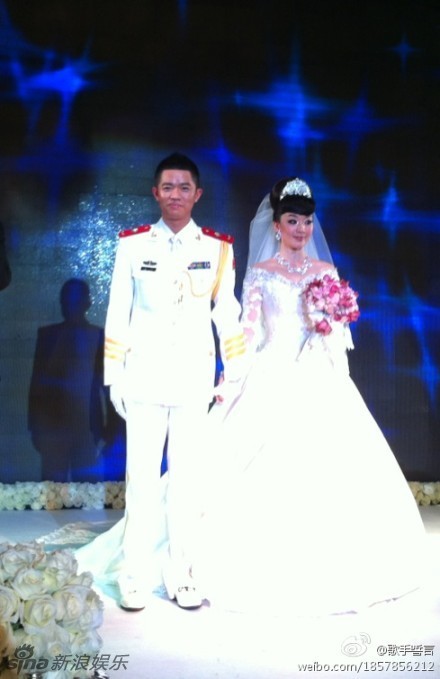 凤凰传奇曾毅婚礼现场曝光 江涛陈思思见证(图)_高清