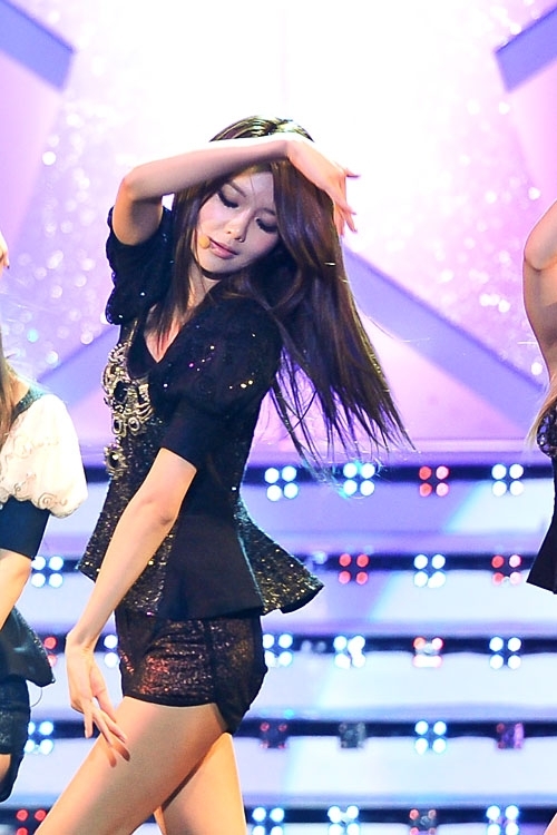 组图:Wo<em></em>nder Girls<em>少女时代</em>等亮相<em>MBC</em>星夜演