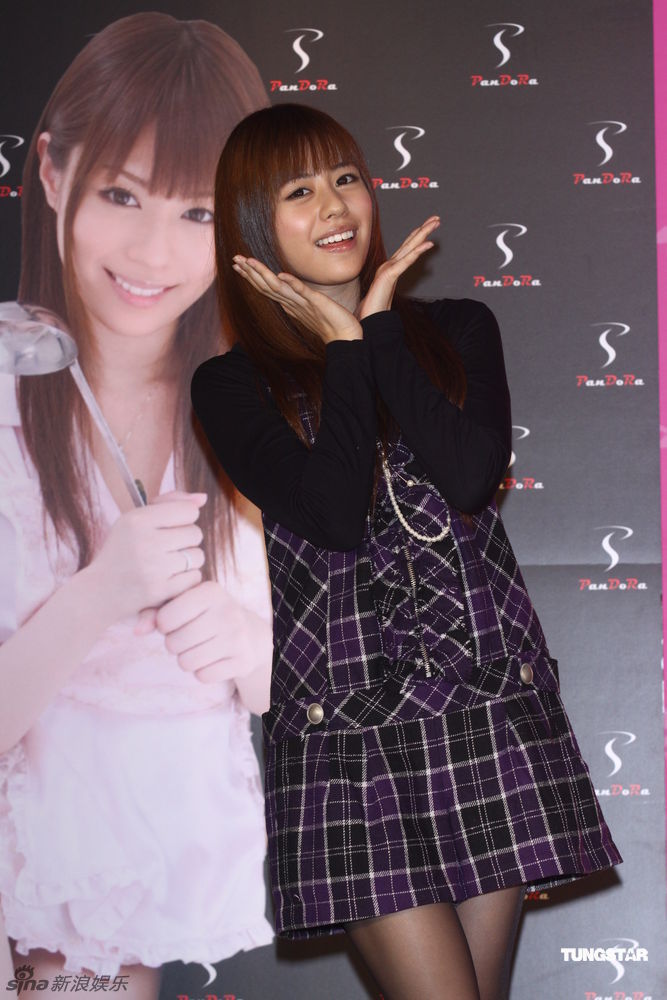 佐山爱婚纱(2)