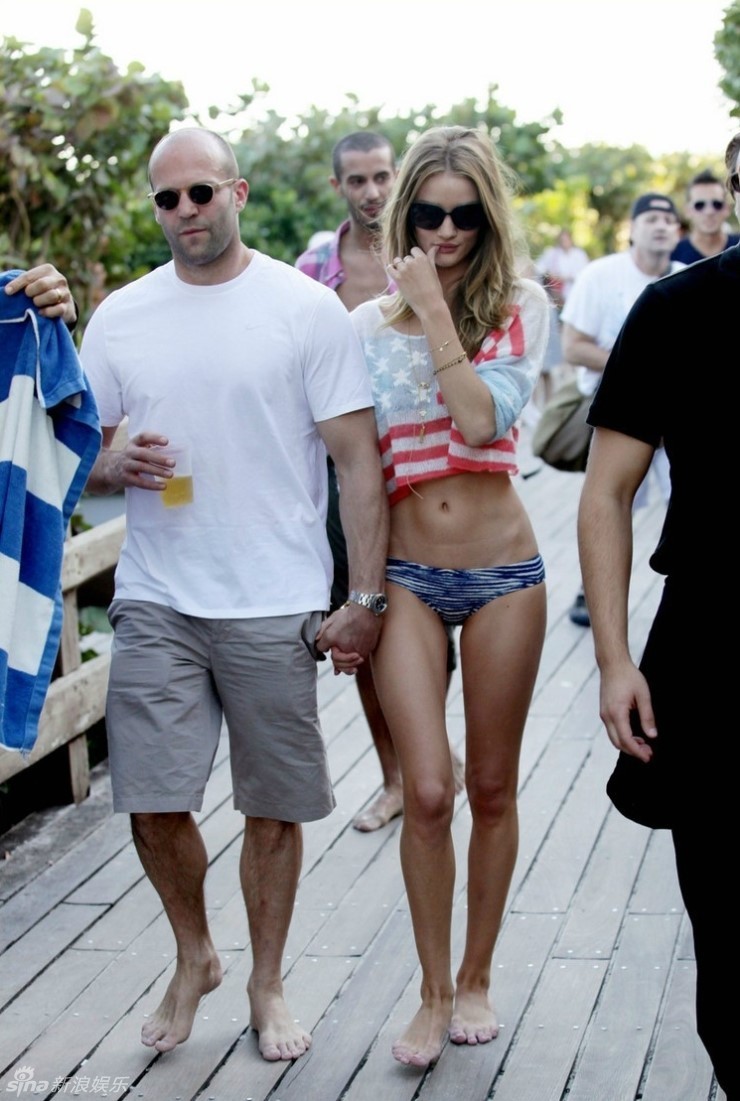 罗茜-汉丁顿-惠特莉和男友杰森-斯坦森