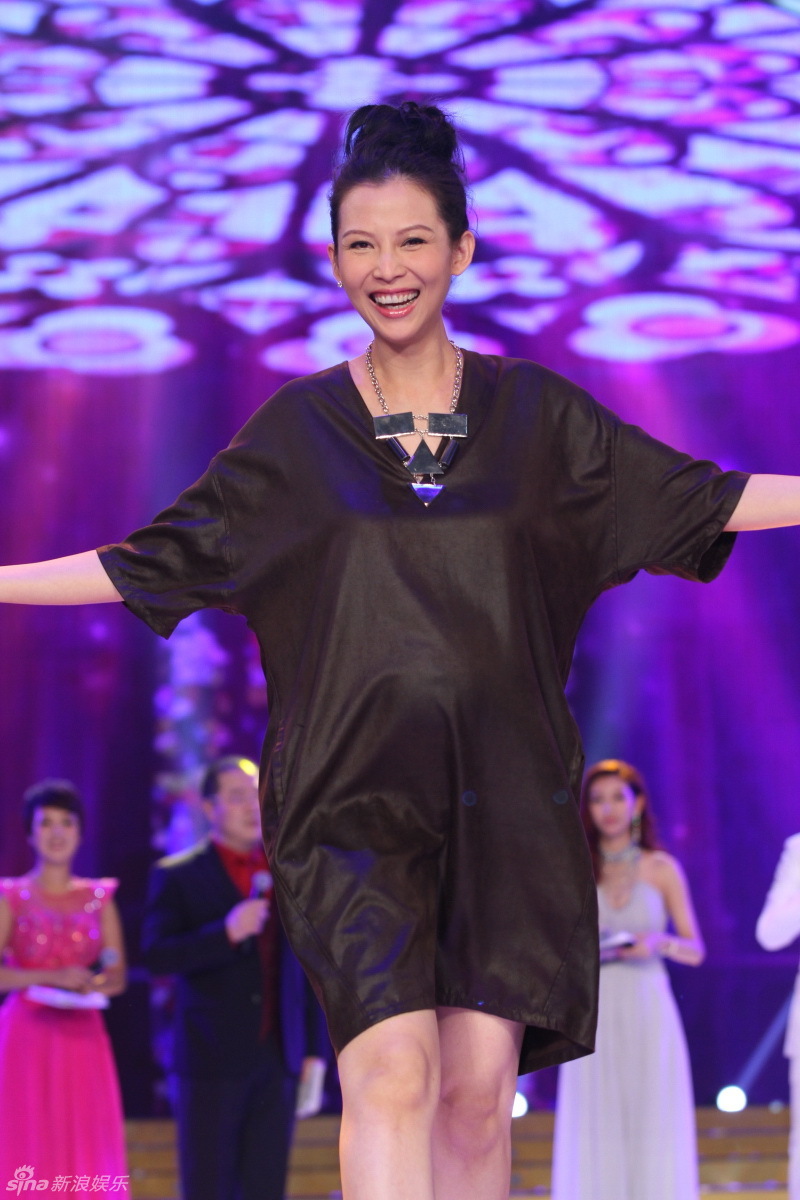 天津卫视跨年杨钰莹蔡少芬分享<em>新年心愿</em>-燕赵