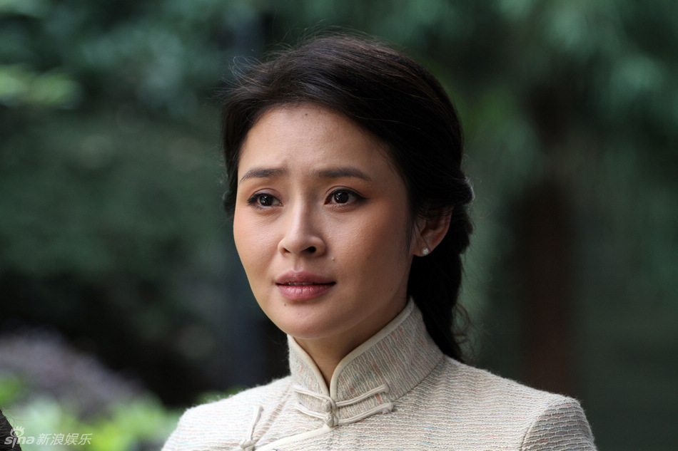 from:《门第》 于明加 饰罗小贝剧照