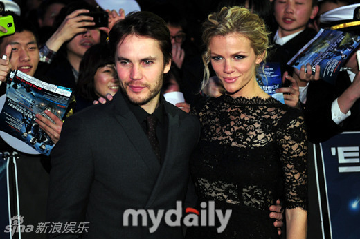 布鲁克林-戴可儿等赴韩国宣传新片《战舰》