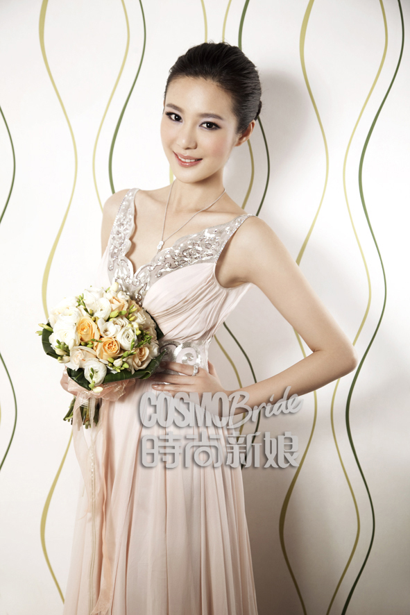 邬靖靖纯美婉约