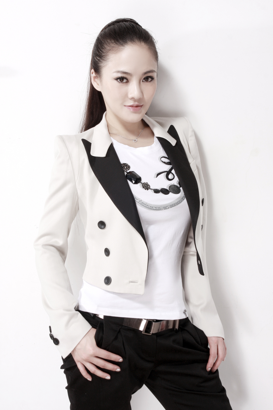 樊蕊小西装look