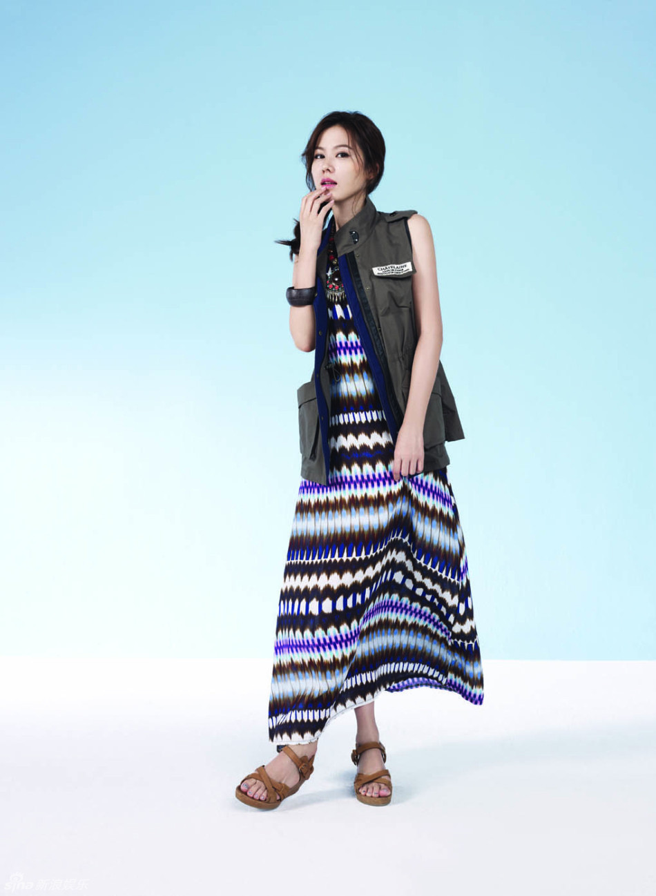 韩国美女演员孙艺珍