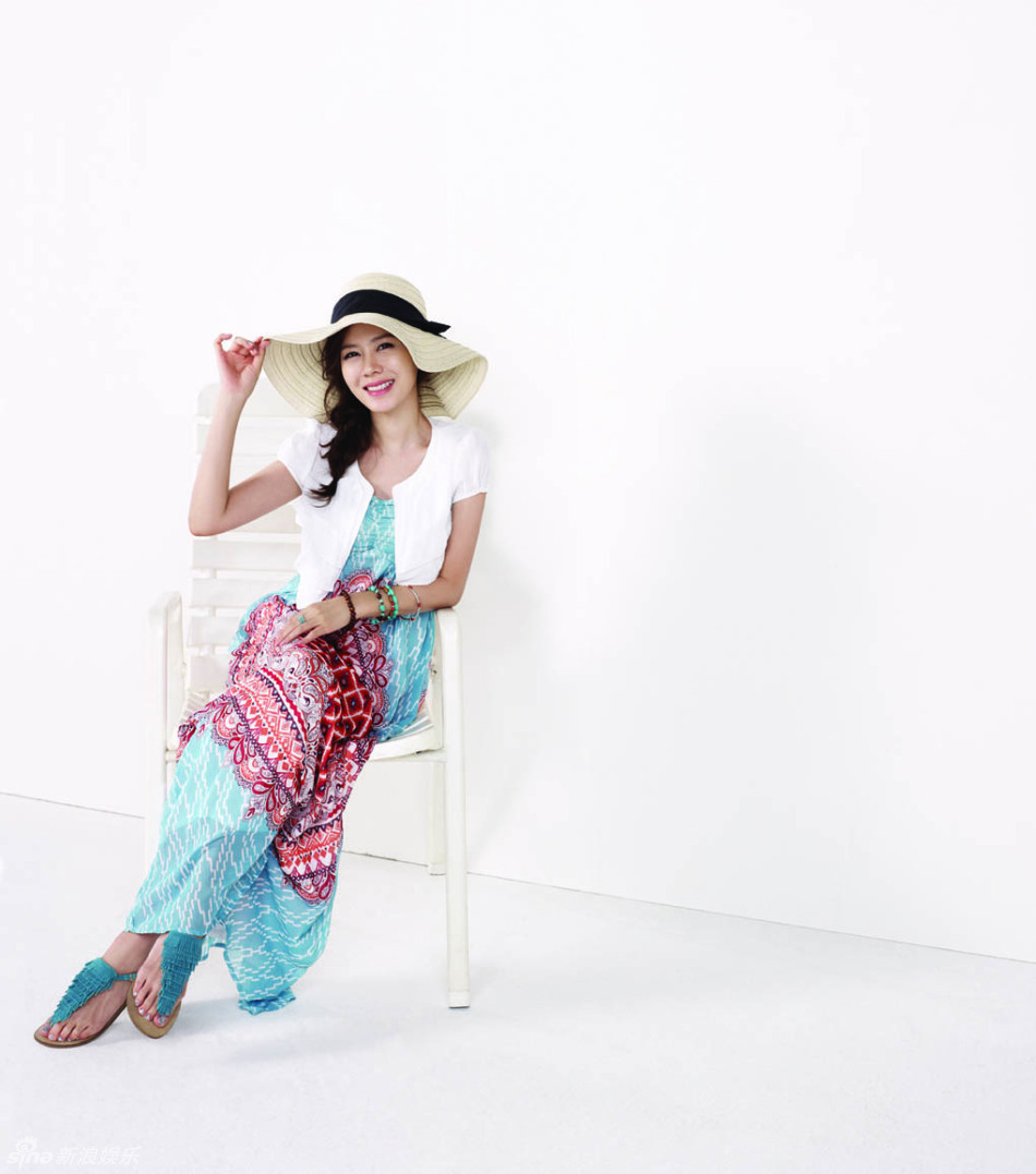 韩国美女演员孙艺珍