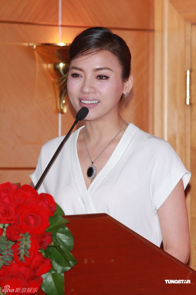 组图:陈思思获杨受成撑场 红馆开唱张柏芝或助阵_高清图集_新浪网