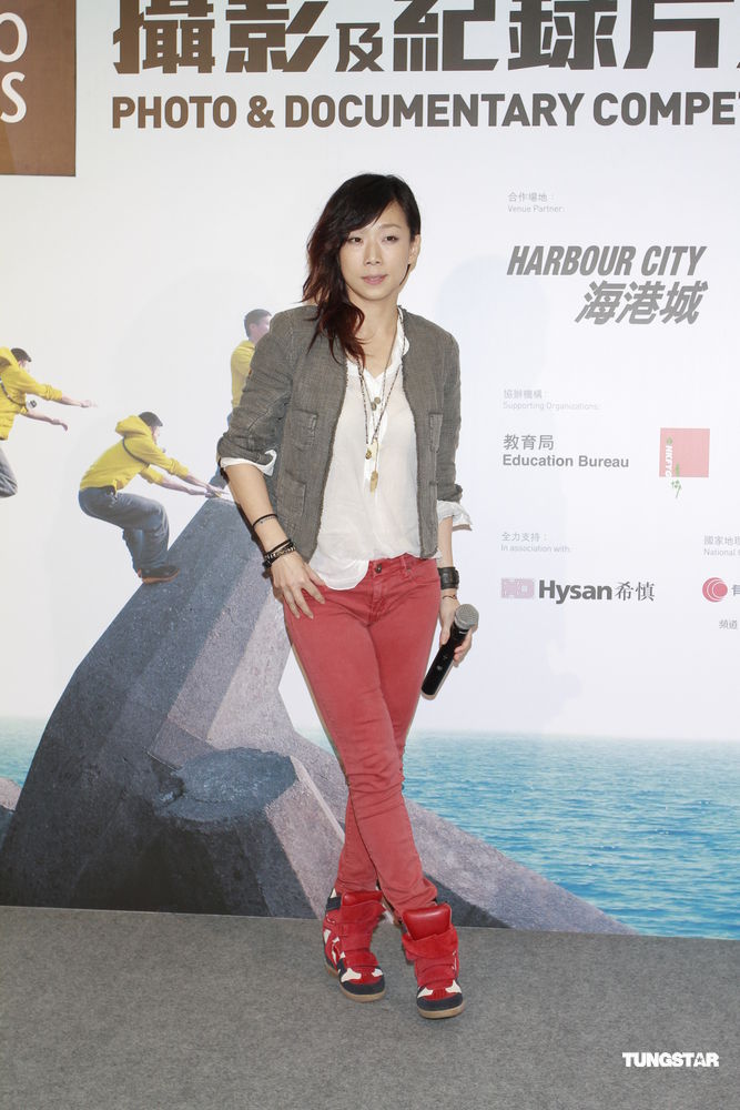 林忆莲婚纱照_林忆莲年轻图片(3)