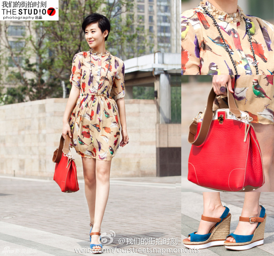 明星爱街拍42期:花朵和格子的碰撞(组图)