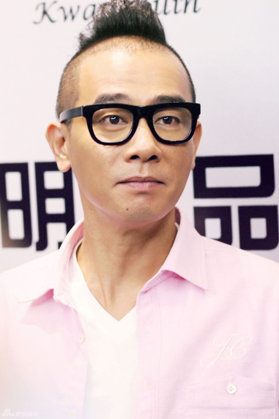 陈小春应采儿婚纱照_陈小春应采儿婚礼_陈小春应采 ...