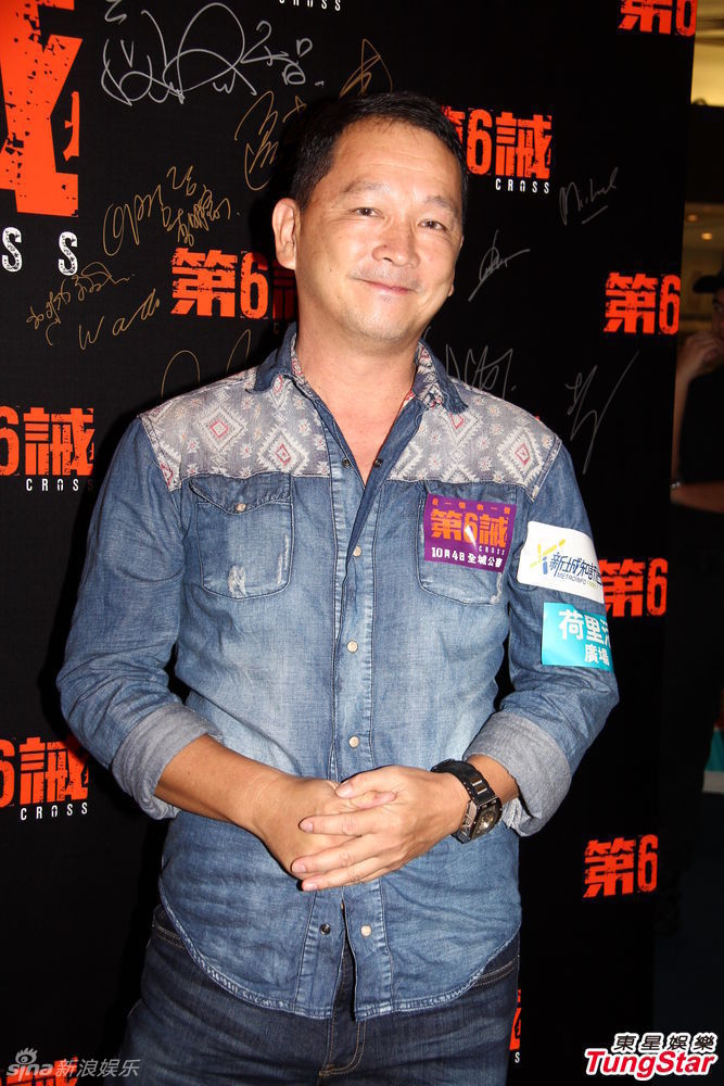新浪娱乐讯 9月22日,电影《第六诫》在香港举行首映礼,演员廖启智