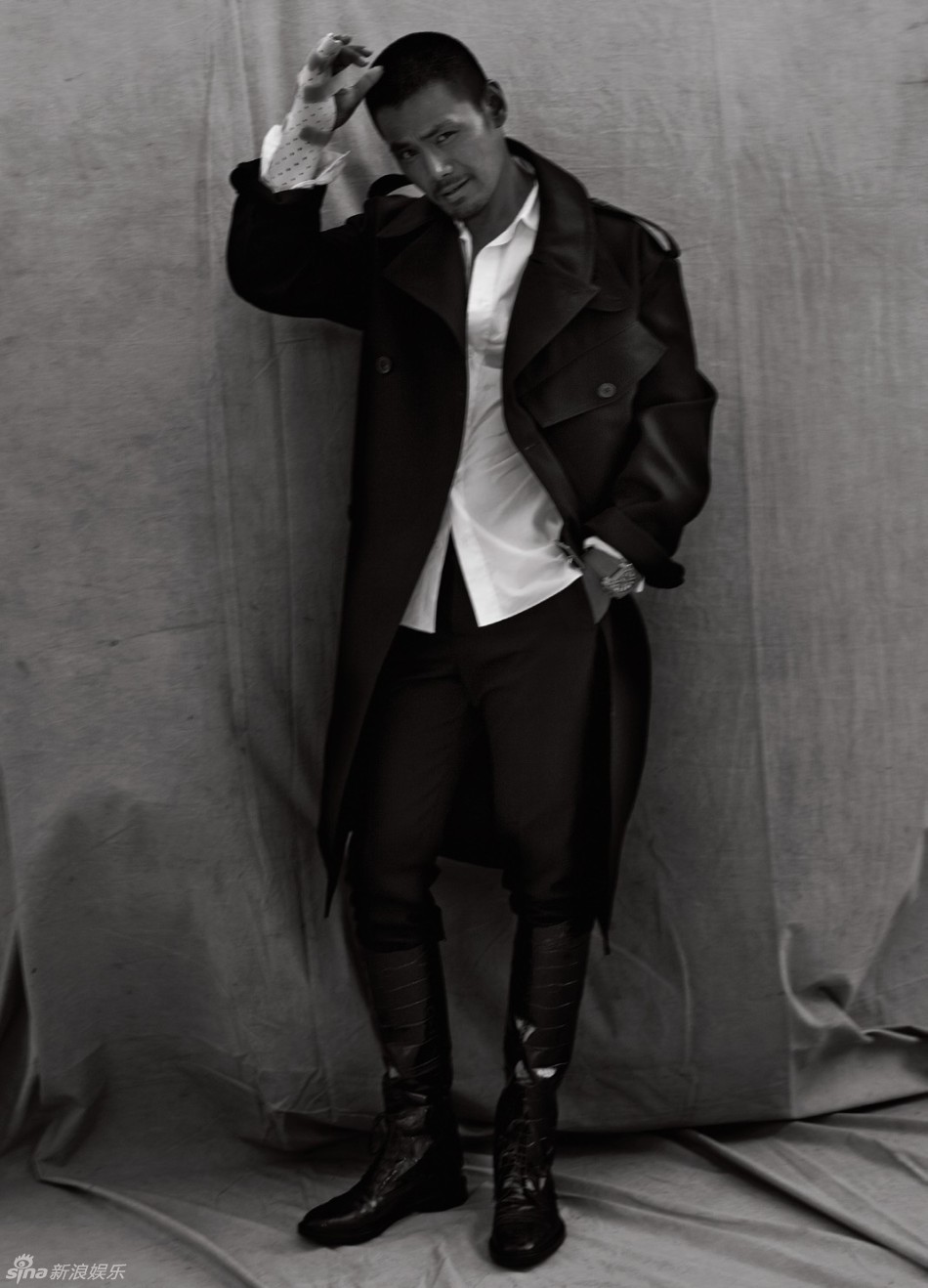 邵兵两大男刊封面气场颓废 新片合作吴彦祖