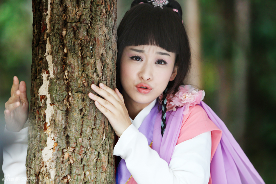 1 / 8 新浪娱乐讯 电视剧《土地公与土地婆》中土地婆饰演者穆婷婷