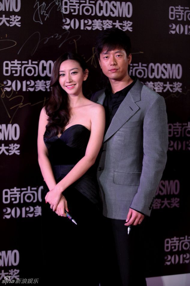 凌潇肃携新妻唐一菲公开露面与姚晨拼新欢
