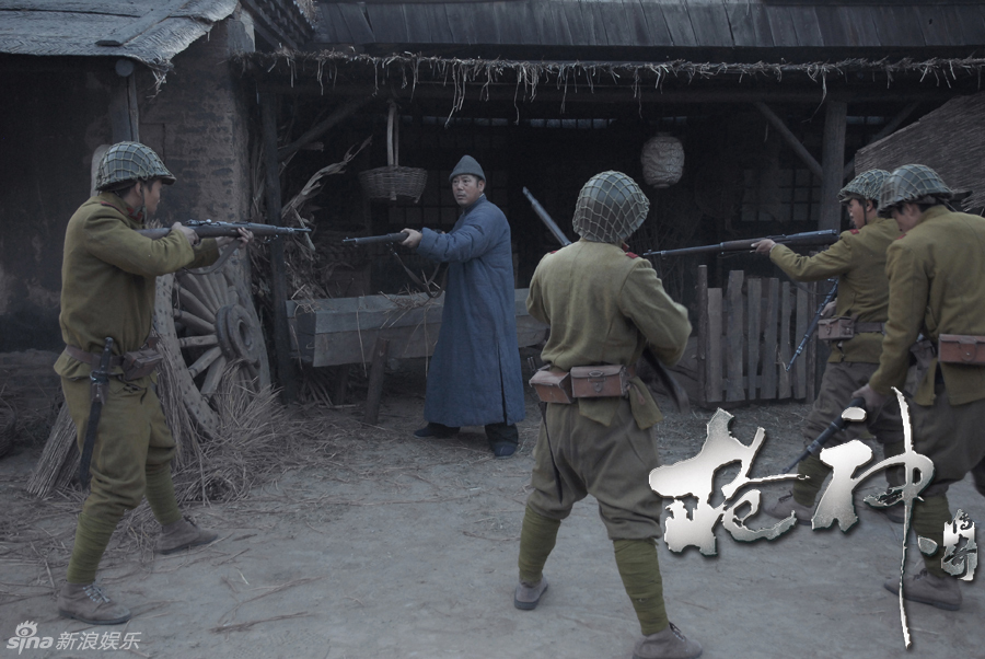 组图:《枪神传奇》还原抗战兵工场景_高清图集_新浪网