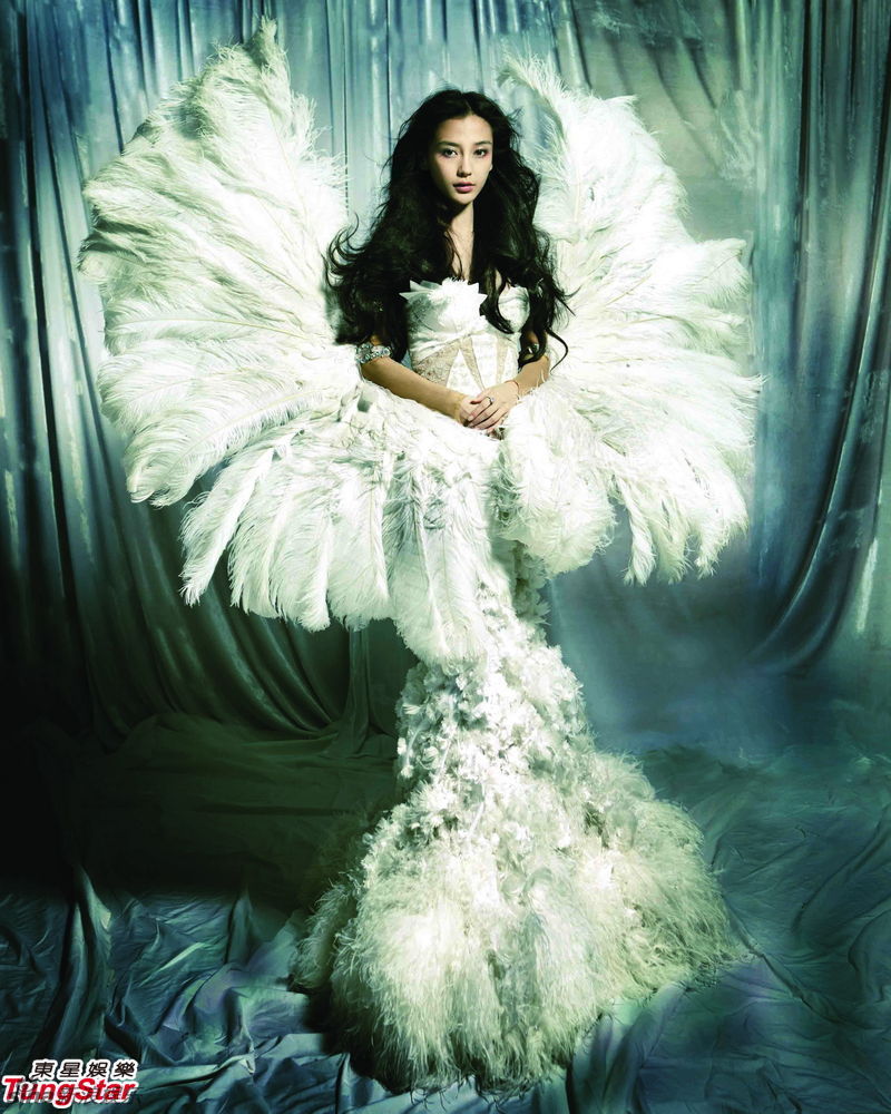 angelababy变身白天使
